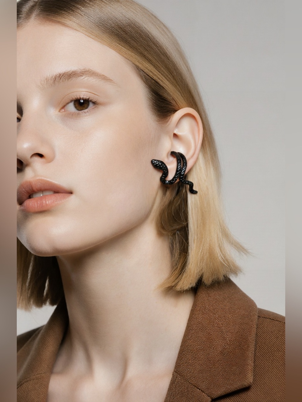 NWOT Snake Earlobe Ring